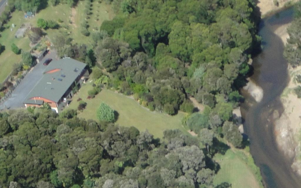 Morepork Riverside Lodge Paihia Exterior foto