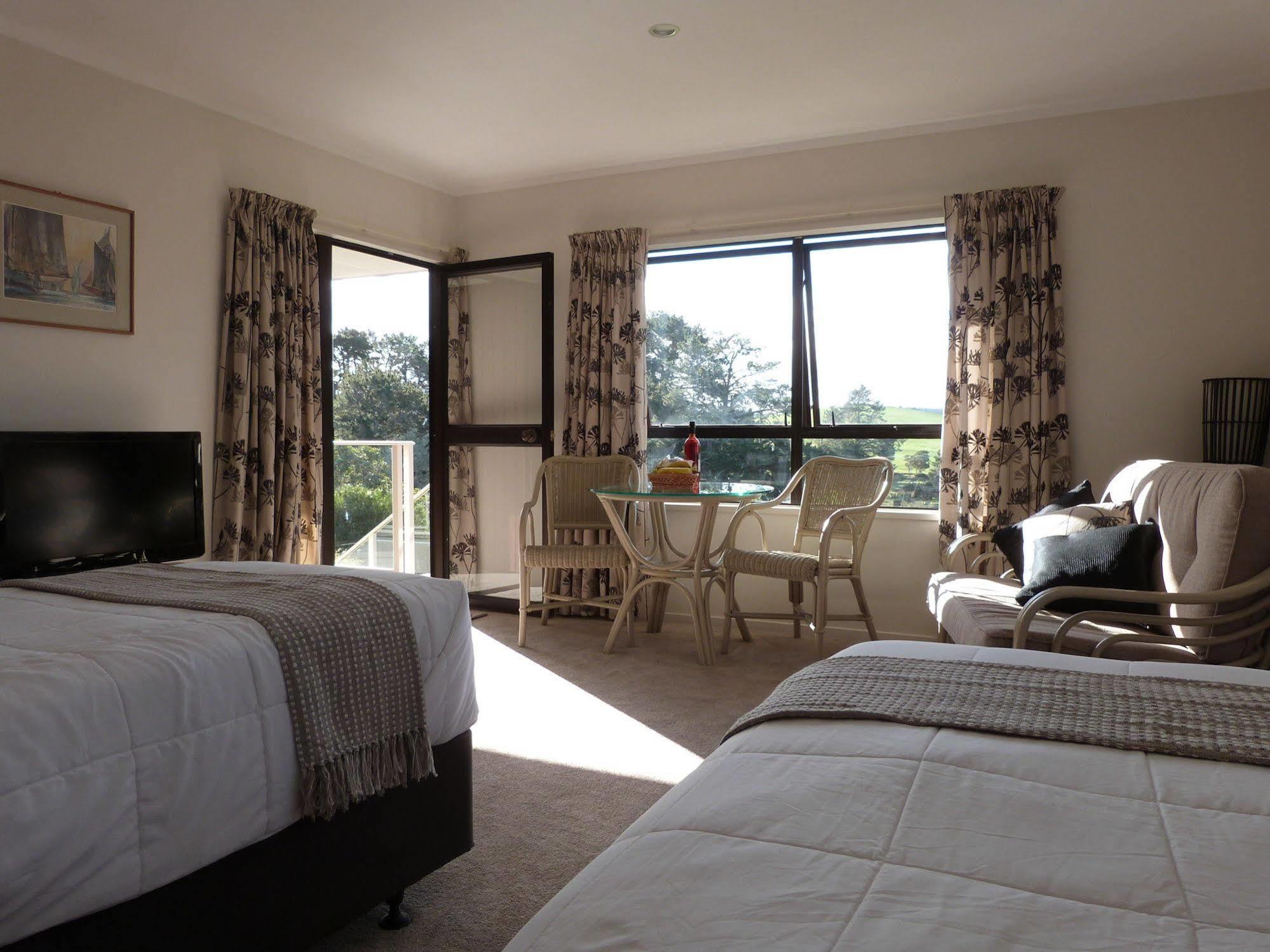 Morepork Riverside Lodge Paihia Exterior foto
