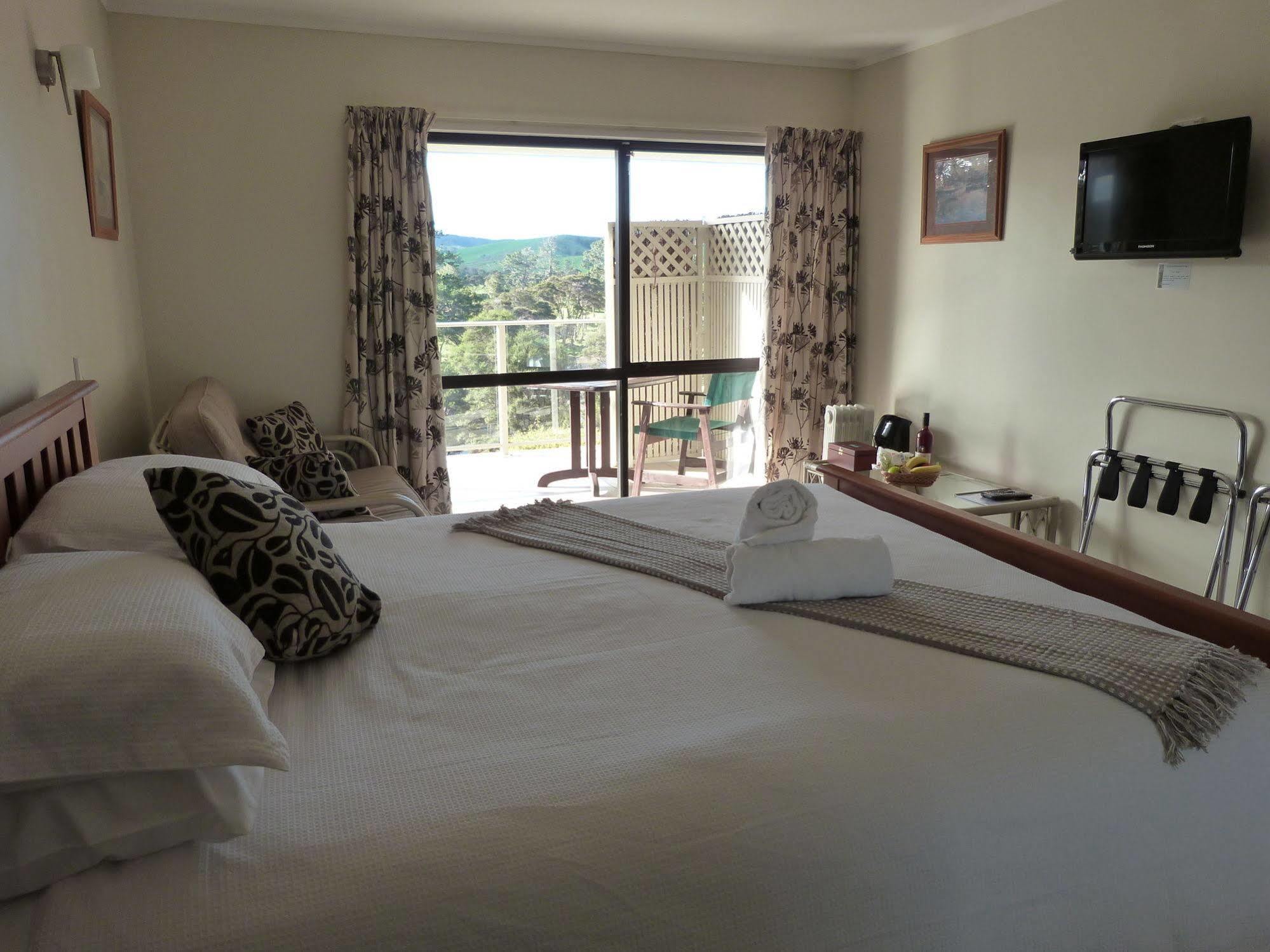 Morepork Riverside Lodge Paihia Exterior foto